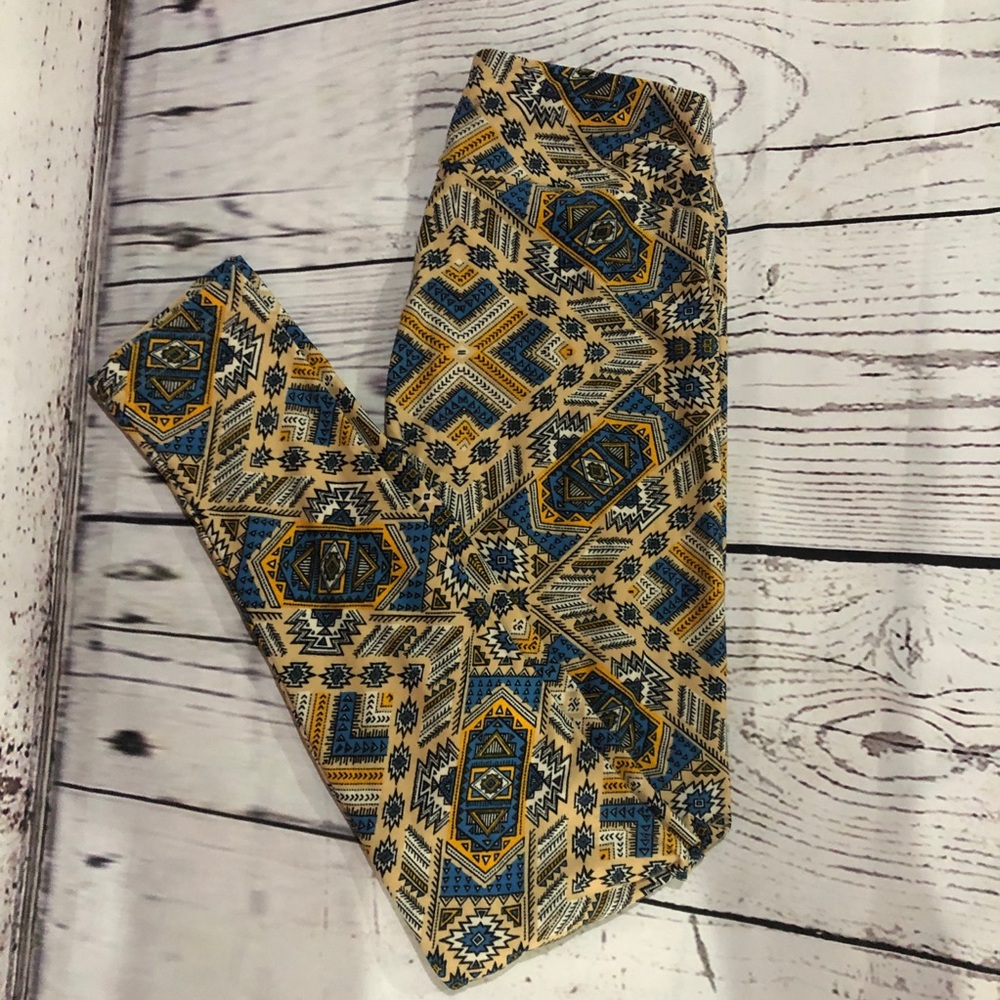 LulaRoe Legging.